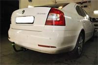 Фаркоп для Skoda Octavia II лифтбек (1Z3) 2008-2013, Skoda Superb 2 (3T5) универсал 2009-2015 Фаркоп для Skoda Octavia II лифтбек (1Z3) 2008-2013, Skoda Superb 2 (3T5) универсал 2009-2015