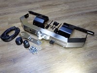 Фаркоп на Toyota Land Cruiser 200 2007-2021 с накладкой с надписью Land Cruiser F 1500/100